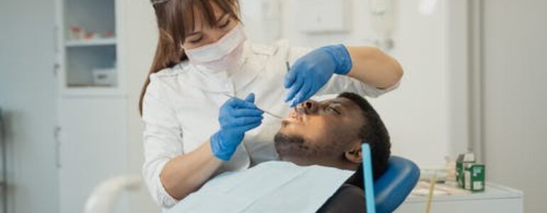 When Might You Need a Cosmetic Dentist?