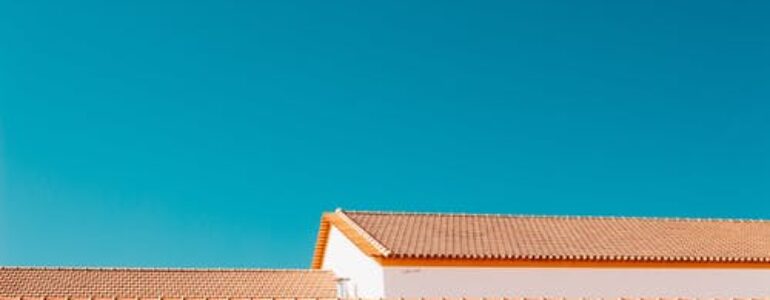 How Can a Roofing Company Protect a Home From Leaks and Damages?